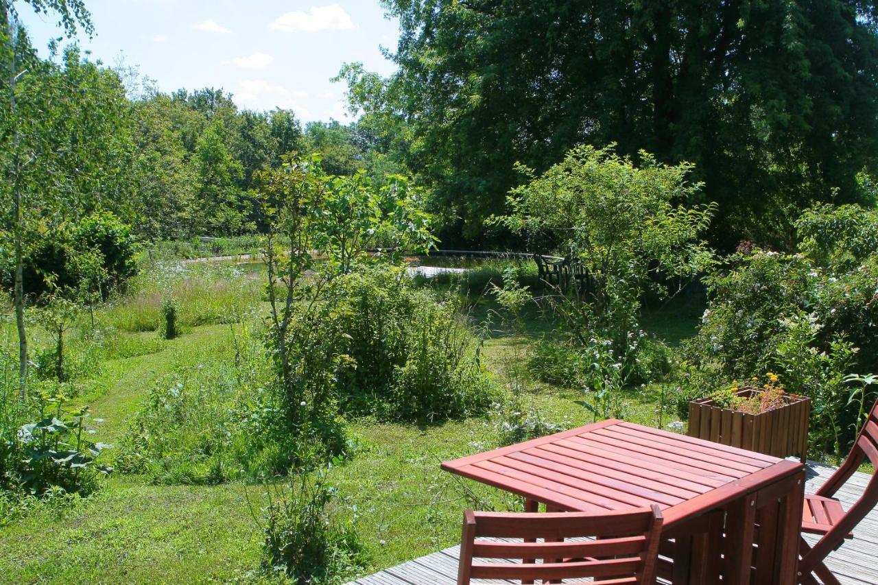 Ecolieu Le Chant Du Temps Bed and Breakfast Saint-Usuge Exterior foto